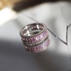 Dylam Zirkonia Pave <span class=keywords><strong>Pink</strong></span> Simulierter Diamantring Schmuck Frauen 925 Silber ringe Gold 18 Karat Pave Solotaire Ringe für Frauen - Product Image 4