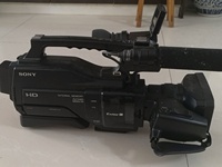 Livraison rapide Caméra vidéo d'occasion Sony HXR-MC1500C avec zoom 12x Full HD
