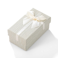 Boîte cadeau en carton rigide moderne faite à la main sur mesure, forme personnalisée, matériaux recyclés, papier spécial, laminage mat, UV