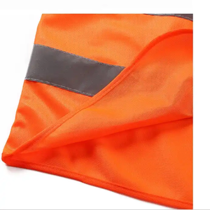 เสื้อกั๊กนิรภัยสะท้อนแสงสีเหลืองฟลูออเรสเซนต์พร้อมโลโก้ออกแบบได้ตามต้องการ - Product Image 3