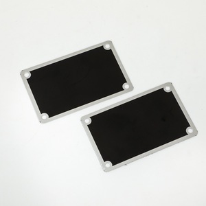 Placa de Identificación de Aluminio Quanxin, Placa Metálica para Productos Electrónicos y Electrodomésticos en Vehículos, Personalizable con Acabado Esmaltado - Product Image 1