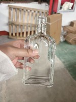 Bouteille en verre plat transparent de 360 ml à prix d'usine en gros avec bouchon antivol ROPP en aluminium pour vin et spiritueux médicaux