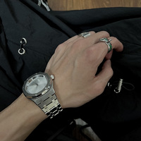 Montre pour homme sans logo, design original, lumineuse, résistante à l'eau 50m, style sportif et professionnel, montre-bracelet à quartz tendance 43mm