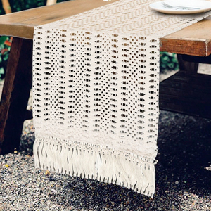 Chemin de table en coton macramé bohème en gros avec pompons, chemin de table tissé pour la décoration de table à manger à la maison et à l'hôtel - Product Image 3