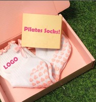 Chaussettes de yoga haut de gamme personnalisées, article de fitness essentiel, chaussettes au design haut de gamme, chaussettes de Pilates