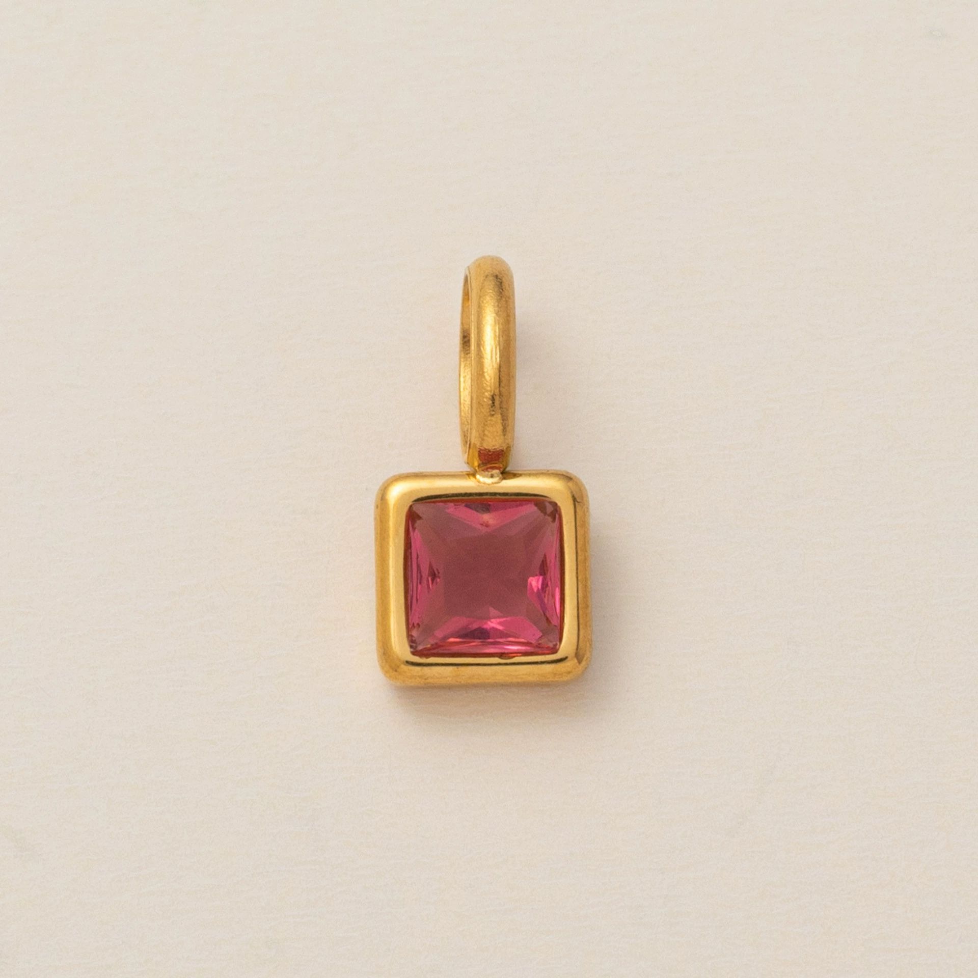 colgante de julio