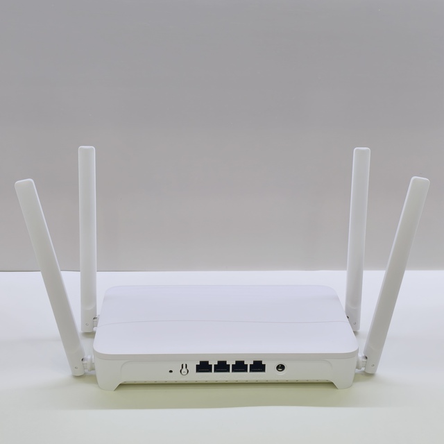High Quality 2.4G&5.8G 1000Mbps Wireless Router 1000Mbps WAN 3 RJ45 LAN Ports