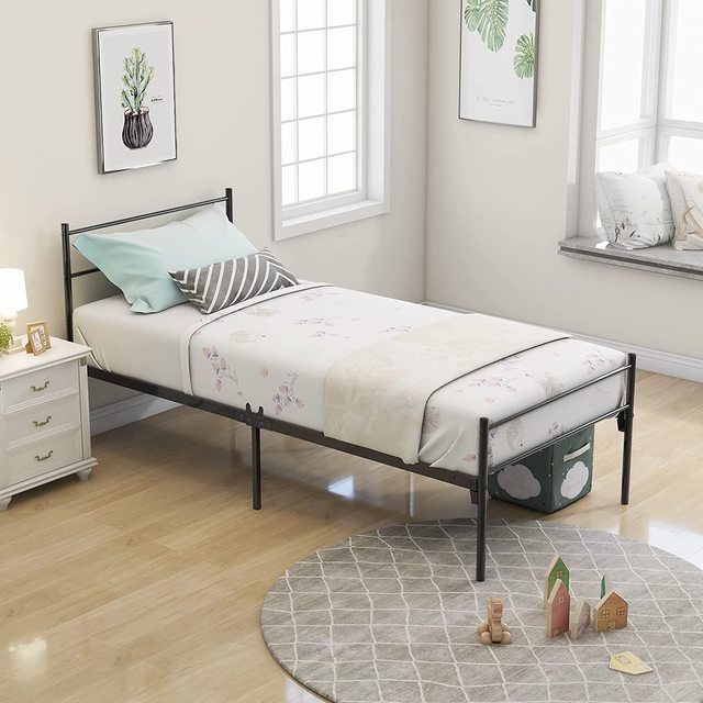 Single Metal Bed Frame with Headboard and Footboard Solid Bedstead Base Strong Metal Slat Support and Underbed Storage Space