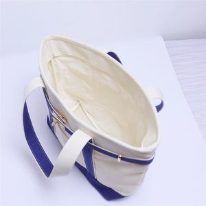 Bolsa de Playa Portátil con Cierre de Cremallera, Bordado Personalizado en Color de Contraste, Ecológica, Resistente al Agua, para Mujer - Product Image 4