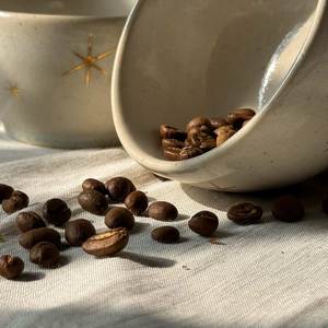 Tasses en céramique artisanale de grès haute qualité, design artistique étoile d'hiver, capacité 200 ml, résistantes au four, pour occasions spéciales - Vente chaude - Product Image 3