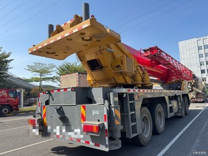Used Good Condition STC1000C7-8 100T Truck Crane with Motor and <b>Pump</b> - Product Image 5