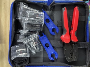 Kit d'outils de sertissage pour panneaux solaires LY-2546B avec 6 paires de connecteurs de câbles solaires mâles et femelles et clés à molette - Product Image 5