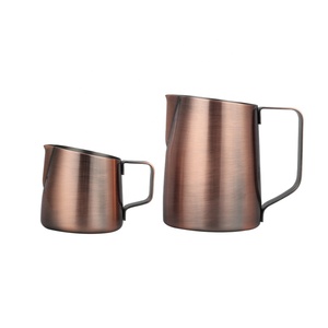 เหยือกตีฟองนมสแตนเลส ดีไซน์คลาสสิก ทนทาน ขนาด 400 มล./600 มล. - Product Image 1