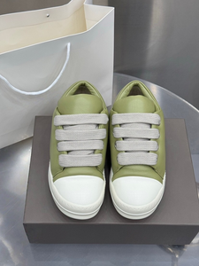 2026 Factory ofrece venta al por mayor con descuento de zapatillas casuales de alta calidad para hombres y mujeres. Zapato cómodo de goma para caminar - Product Image 3