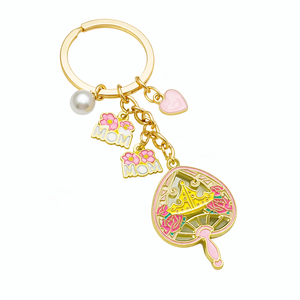 Porte-clés en métal personnalisé, breloque en forme de fleur pour maman, porte-clés plaqué or, cadeau de fête des mères, souvenir pour femmes et famille - Product Image 1