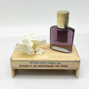 Flacons de <span class=keywords><strong>parfum</strong></span> carrés en verre transparent de haute qualité 2026 de 50 ml avec pompe pulvérisatrice dorée pour cosmétiques et parfums - Product Image 6
