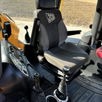 Chargeuse-pelleteuse JCB 3CX d'occasion (95% neuve), modèle 2022, certifiée CE/EPA, composants moteur et boîte de vitesses essentiels en stock