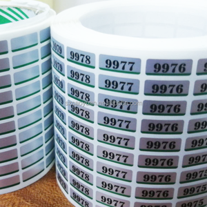 Etiquetas adhesivas de PET plateadas mate autoadhesivas de tamaño personalizado con números de serie impresos en rollos - Product Image 3