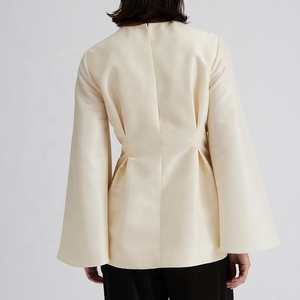 OEM da donna in raso da ufficio Design personalizzato tessuto di seta antirughe francese Chic camicetta con volant dettaglio Versatile elegante Top - Product Image 3