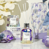 Le plus récent gros de luxe parfum de maison cadeau chambre arôme personnalisé holographique verre roseau diffuseur cire de soja ensemble de bougies parfumées