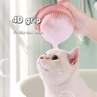 Brosse en silicone souple Brosse de massage à poils en caoutchouc Distributeur de shampoing Toilettage de cheveux Eau pulvérisée Brosse à vapeur pour chien