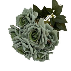 Rosas de seda de siete cabezas, flores artificiales para decoración de bodas, estilo moderno, arreglo interior, respetuoso con el medio ambiente - Product Image 3