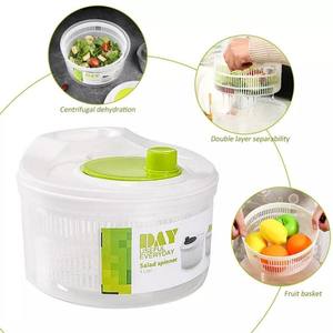 <b>Plastic</b> Salad Spinner <b>Kitchen</b> Tool Manual Eco-Friendly Salad Fruit Drain Wash Basin - Product Image 1