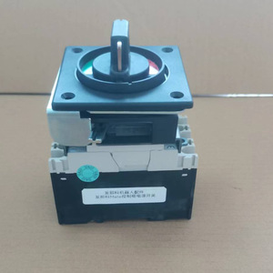 Gabinete de Control para Robot FANUC MATE, Conjunto de Interruptor de Alimentación 3P, Interruptores Independientes, Montaje en Riel DIN - Product Image 2