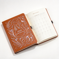 Carnet de notes A5 en PU marron à couverture rigide, avec gaufrage personnalisé Champignon Fougère Oiseau, Agenda 2028