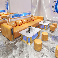 Canapés KTV modernes et luxueux personnalisés avec cabine de bar, canapés club en cuir haut de gamme et ensembles de table basse