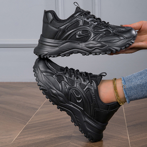 Sneakers décontractées élégantes de haute qualité pour femmes, chaussures à semelle épaisse, baskets tendance pour femmes - Product Image 2