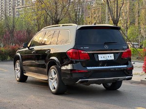 Mercedes-Benz GL Class 2015 GL <span class=keywords><strong>500</strong></span> <span class=keywords><strong>4MATIC</strong></span> d'occasion, SUV de luxe grand format, 4.0T V8 biturbo, transmission intégrale, 7 places, premium - Product Image 3