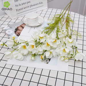 Flores Artificiales QIHAO Cosmos, 5 Cabezas, Flores de Seda de Alta Simulación, Accesorios Decorativos para Bodas y Fotografía - Product Image 2