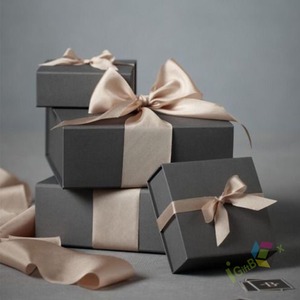 ชุดกล่องของขวัญสี่เหลี่ยมซ้อนสีสันสดใสสำหรับทุกโอกาส - Product Image 5