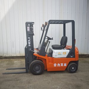 รถยกดีเซลขนาด 1.5 ตัน ยี่ห้อ Heli ของจีน รถยกมือสองขนาด 1.5 ตัน มีสินค้าในสต็อก - Product Image 3
