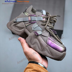 รองเท้าผ้าใบพื้นหนาคุณภาพสูง รองเท้าลำลองแฟชั่นทันสมัย รองเท้าอเนกประสงค์ รองเท้าส้นตึกแบบหนา - Product Image 1