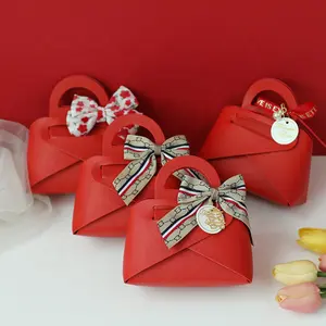 Sweet Wedding Favor Handbag PU Leather Party Favors Gift Box Luxury Wedding Candy Packaging Gift Pouch Bridesmaid Gift Idea