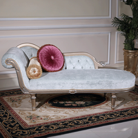 Mobilier classique Salon Chaise Longue Velours Tissu Bois Royal Intérieur Salon Chaise Longue Chaise