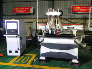 Machine à découper le bois avec lames verticales et horizontales, routeur de découpe pour la fabrication d'armoires, intelligent CN, 15 ans d'expérience du fabricant - Product Image 3