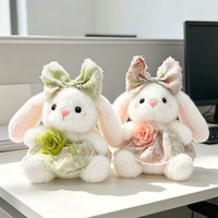Adorable Ornement Suspendu Lapin en Peluche à Longues Oreilles avec Jupe en Dentelle 20cm Multicolore, Breloque de Sac Lapin Décorative pour Souvenir d'Anniversaire et Vente en Gros