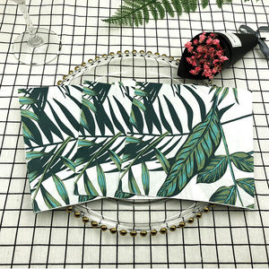 <span class=keywords><strong>Serviette</strong></span> feuille d'arbre <span class=keywords><strong>de</strong></span> couleur foncée 33*33, 3 couches. Convient à toutes les occasions. Papier <span class=keywords><strong>Serviette</strong></span> Jetable - Product Image 5