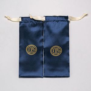Sac à poussière en satin bleu doux et écologique avec cordon de serrage, personnalisable avec logo, pour bijoux, cadeaux, emballage textile et rangement – Vente en gros - Product Image 1