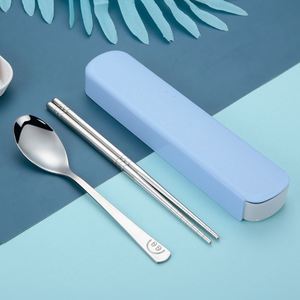 Juego de Cubiertos Portátil de Acero Inoxidable de Tres Piezas para Estudiantes, Uso en Exteriores, Incluye Cuchara, Tenedor y Palillos - para Compañía - Product Image 6