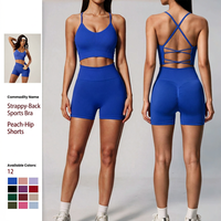 Ensemble de yoga personnalisable respirant grande taille avec short plissé à taille élastique et décolleté épaules dénudées, et haut dos croisé