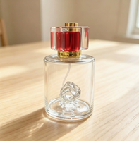 Flacon de parfum créatif en verre avec inserts de glace colorés, bouchon à vis et impression sérigraphiée ; Cadeau parfumé élégant et sophistiqué