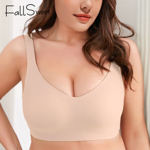 Reggiseno sportivo da donna con coppe modellanti, senza ferretti, confortevole ed elegante, senza cuciture - Product Image 1