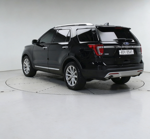 Ford Explorer 2016/05 SUV Automatique Spacieux pour Famille Véhicule Américain Fiable d'Occasion Prêt à l'Exportation Internationale - Product Image 1