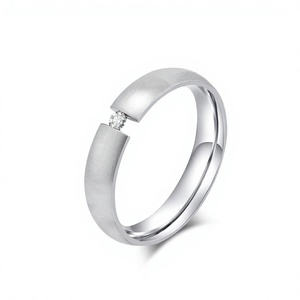 Anillo Unisex de Estilo Distintivo, Estilo Novia, de Acero de Titanio con Piedra Natural en Forma de Corazón, Anillo Abierto en Forma de U - Product Image 1