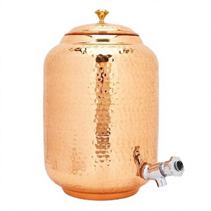 Distributeur d'eau rond en cuivre pur poli Orion Crafts, style moderne et traditionnel, avec 2 verres, 6,5 litres, cadeau de mariage - Product Image 2
