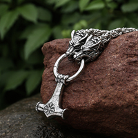 Design nordique en acier inoxydable roi chaîne Odin loup dieu nordique Thor Mjolnir marteau collier Viking bijoux